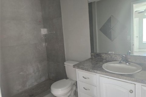 Villa ou maison à vendre à Poinciana, Floride: 4 chambres, 147.06 m2 № 2406410 - photo 10
