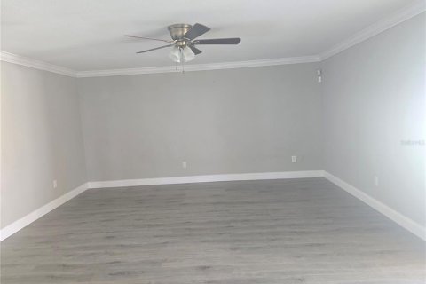 Villa ou maison à vendre à Poinciana, Floride: 4 chambres, 147.06 m2 № 2406410 - photo 21