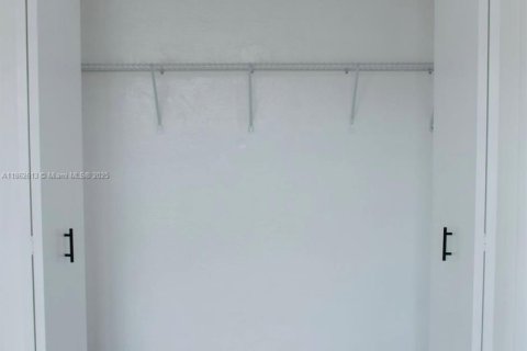 Villa ou maison à louer à Cutler Bay, Floride: 2 chambres, 83.61 m2 № 1890940 - photo 20