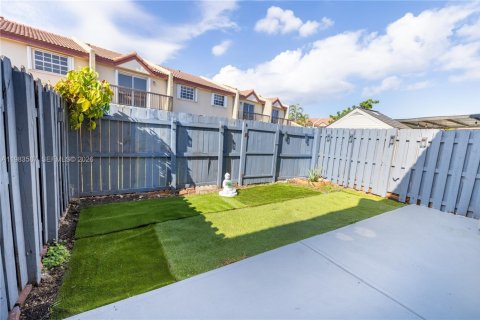 Condo in Miami, Florida, 3 bedrooms № 2046826 - photo 20