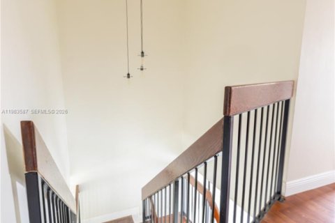 Condo in Miami, Florida, 3 bedrooms № 2046826 - photo 29