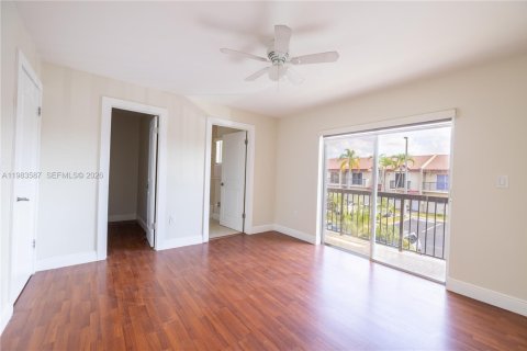 Condo in Miami, Florida, 3 bedrooms № 2046826 - photo 24