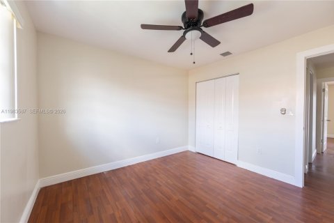Condo in Miami, Florida, 3 bedrooms № 2046826 - photo 30