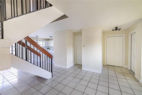 Condo in Miami, Florida, 3 bedrooms № 2046826 - photo 13