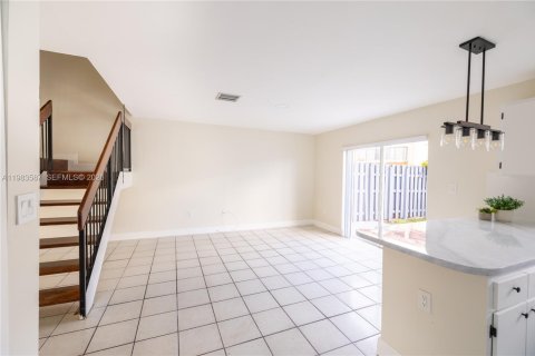 Condo in Miami, Florida, 3 bedrooms № 2046826 - photo 17
