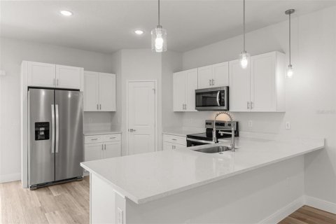 Casa en venta en Ocala, Florida, 4 dormitorios, 170.29 m2 № 1917202 - foto 11