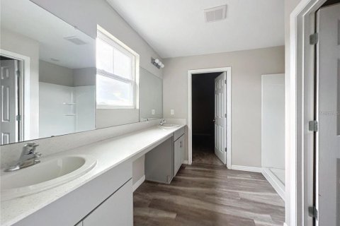 Casa en venta en Winter Haven, Florida, 5 dormitorios, 234.39 m2 № 2150056 - foto 22