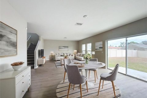 Casa en venta en Winter Haven, Florida, 5 dormitorios, 234.39 m2 № 2150056 - foto 2