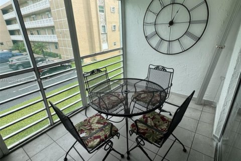 Condo in Dania Beach, Florida, 2 bedrooms  № 1462295 - photo 11