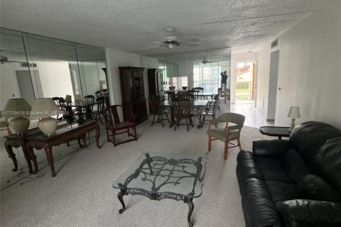 Condo in Dania Beach, Florida, 2 bedrooms  № 1462295 - photo 14