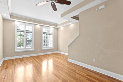 Adosado en venta en Tampa, Florida, 3 dormitorios, 149.11 m2 № 1626565 - foto 9