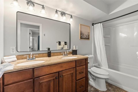 House in Clearwater, Florida 4 bedrooms, 165.74 sq.m. № 1612546 - photo 17
