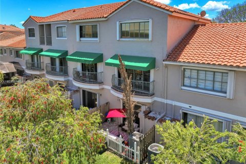 Купить таунхаус в Санрайз, Флорида 3 спальни, 171.68м2, № 1955752 - фото 5