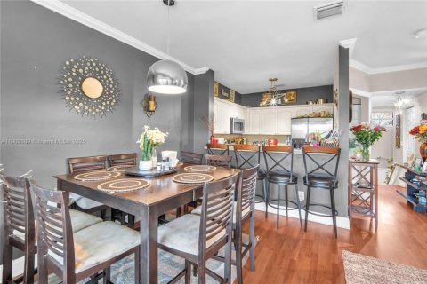 Купить таунхаус в Санрайз, Флорида 3 спальни, 171.68м2, № 1955752 - фото 13