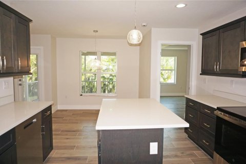 Apartamento en alquiler en Punta Gorda, Florida, 3 dormitorios, 123.47 m2 № 1785969 - foto 8