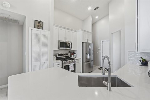Villa ou maison à vendre à Clermont, Floride: 3 chambres, 171.5 m2 № 2129443 - photo 11