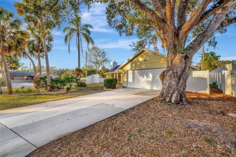 House in Sarasota, Florida 3 bedrooms, 170.1 sq.m. № 1519075 - photo 4