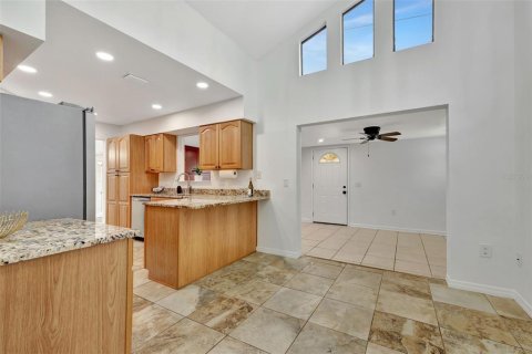 House in Sarasota, Florida 3 bedrooms, 170.1 sq.m. № 1519075 - photo 23