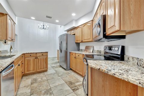 House in Sarasota, Florida 3 bedrooms, 170.1 sq.m. № 1519075 - photo 14