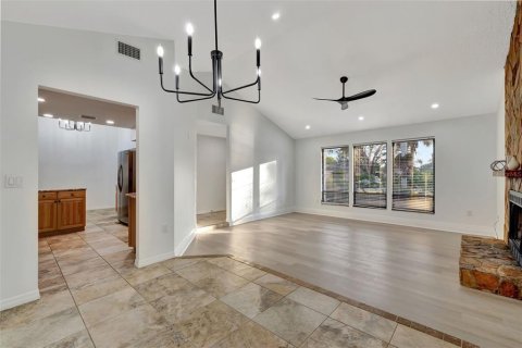 House in Sarasota, Florida 3 bedrooms, 170.1 sq.m. № 1519075 - photo 13