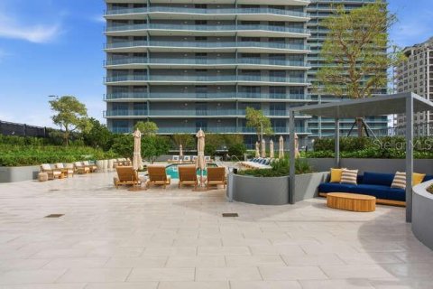 Condo in Tampa, Florida, 3 bedrooms  № 2106939 - photo 26