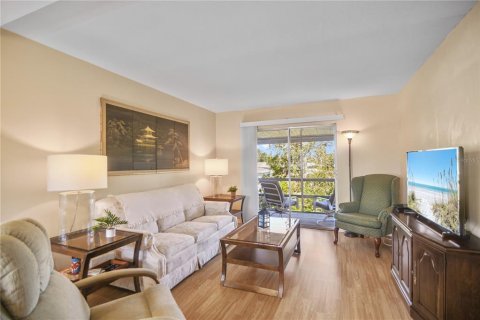 Copropriété à vendre à Bradenton, Floride: 2 chambres, 78.04 m2 № 2094441 - photo 8
