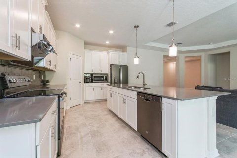 House in Ocoee, Florida 3 bedrooms, 225.66 sq.m. № 1904582 - photo 16