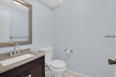 Condo in Delray Beach, Florida, 1 bedroom  № 2399628 - photo 11