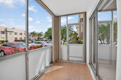 Condo in Delray Beach, Florida, 1 bedroom  № 2399628 - photo 16