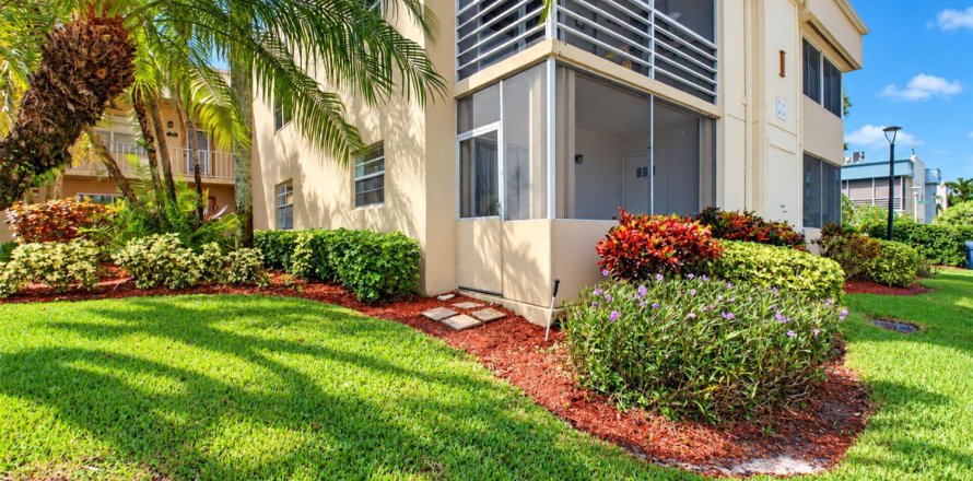 Condo in Delray Beach, Florida, 1 bedroom  № 2399628