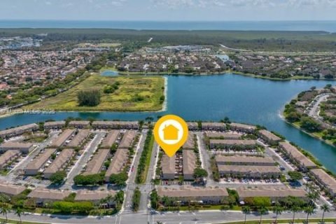 Townhouse in Cutler Bay, Florida 3 bedrooms, 145.11 sq.m. № 1730989 - photo 25