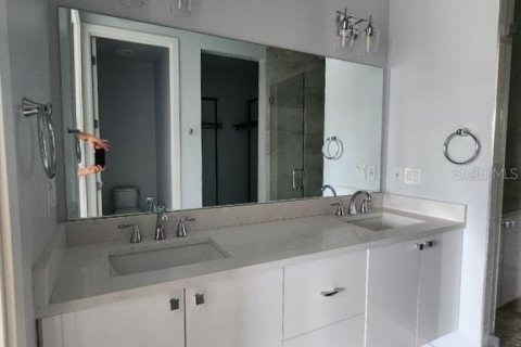Adosado en alquiler en Tampa, Florida, 3 dormitorios, 204.57 m2 № 1915005 - foto 21