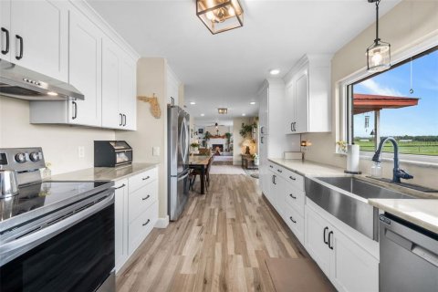Villa ou maison à vendre à Bell, Floride: 3 chambres, 156.82 m2 № 2344810 - photo 13