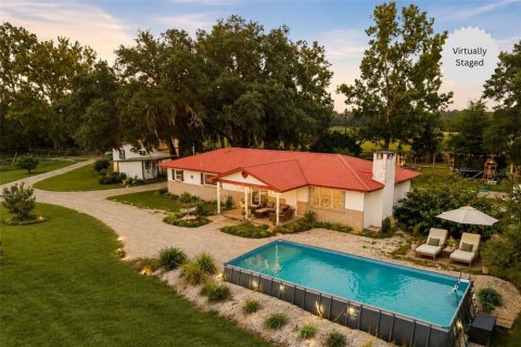 Villa ou maison à vendre à Bell, Floride: 3 chambres, 156.82 m2 № 2344810 - photo 2