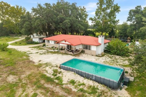 Villa ou maison à vendre à Bell, Floride: 3 chambres, 156.82 m2 № 2344810 - photo 3