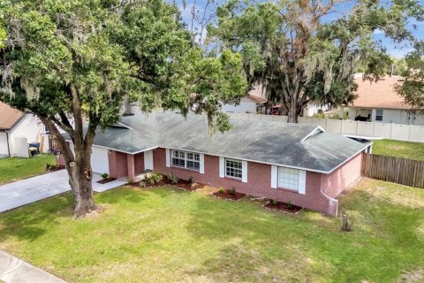 House in Mulberry, Florida 3 bedrooms, 164.53 sq.m. № 2303220