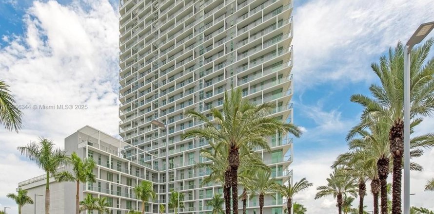 Condo in Sunrise, Florida, 2 bedrooms  № 2017230