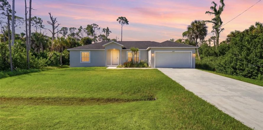 Casa en Port Charlotte, Florida 3 dormitorios, 149.85 m2 № 2322410