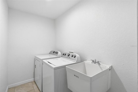 Casa en venta en Port Charlotte, Florida, 3 dormitorios, 149.85 m2 № 2322410 - foto 28