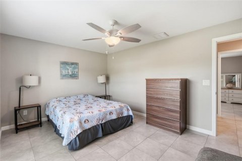 Casa en venta en Port Charlotte, Florida, 3 dormitorios, 149.85 m2 № 2322410 - foto 26