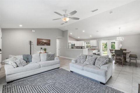 Casa en venta en Port Charlotte, Florida, 3 dormitorios, 149.85 m2 № 2322410 - foto 10