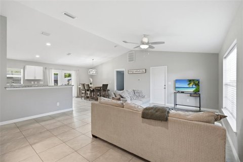 Casa en venta en Port Charlotte, Florida, 3 dormitorios, 149.85 m2 № 2322410 - foto 9