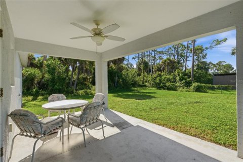 Casa en venta en Port Charlotte, Florida, 3 dormitorios, 149.85 m2 № 2322410 - foto 29