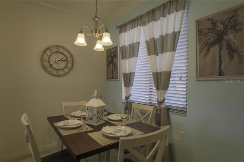 Снять в аренду кондоминиум в Лейквуд Ранч, Флорида 2 спальни, 102.84м2, № 212924 - фото 15