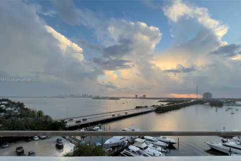 Condominio en alquiler en North Bay Village, Florida, 41.25 m2 № 2060041 - foto 24