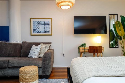 Condominio en alquiler en North Bay Village, Florida, 41.25 m2 № 2060041 - foto 5