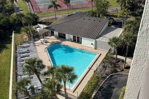 Condo in Clearwater, Florida, 2 bedrooms  № 2137761 - photo 3