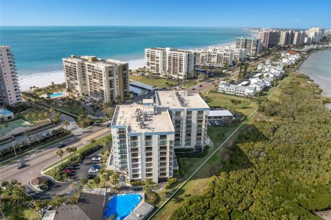 Condo in Clearwater, Florida, 2 bedrooms  № 2137761 - photo 12