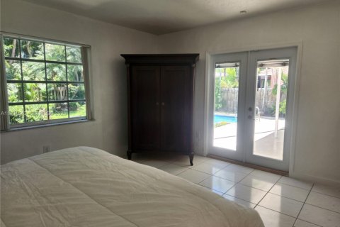 House in Hollywood, Florida 3 bedrooms, 172.89 sq.m. № 1985734 - photo 18