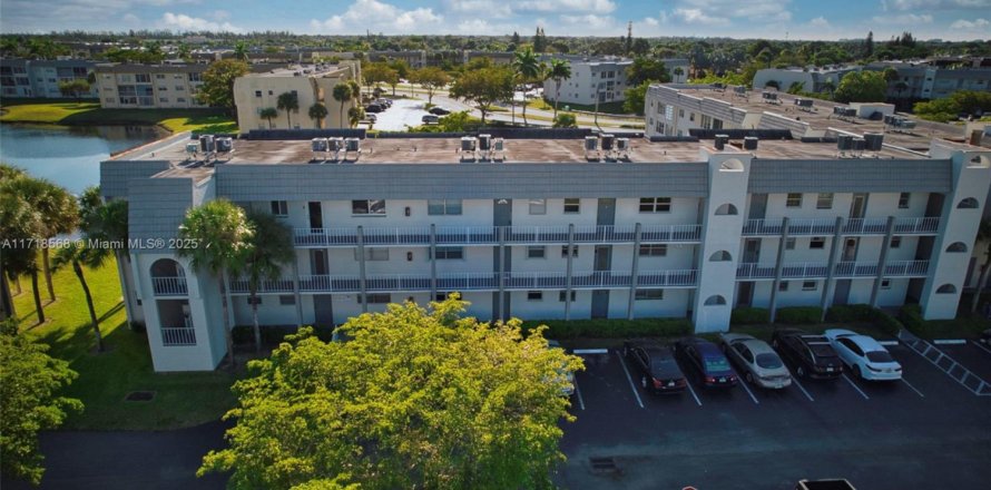 Condo in Sunrise, Florida, 2 bedrooms  № 1703022